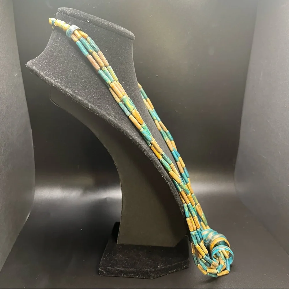 Vintage Style Boho Necklace Painted Wood Beads - Picture 11 of 14